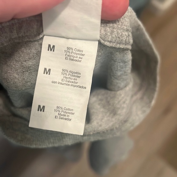 Alaska Girl Print MEDIUM Top - Picture 5 of 6